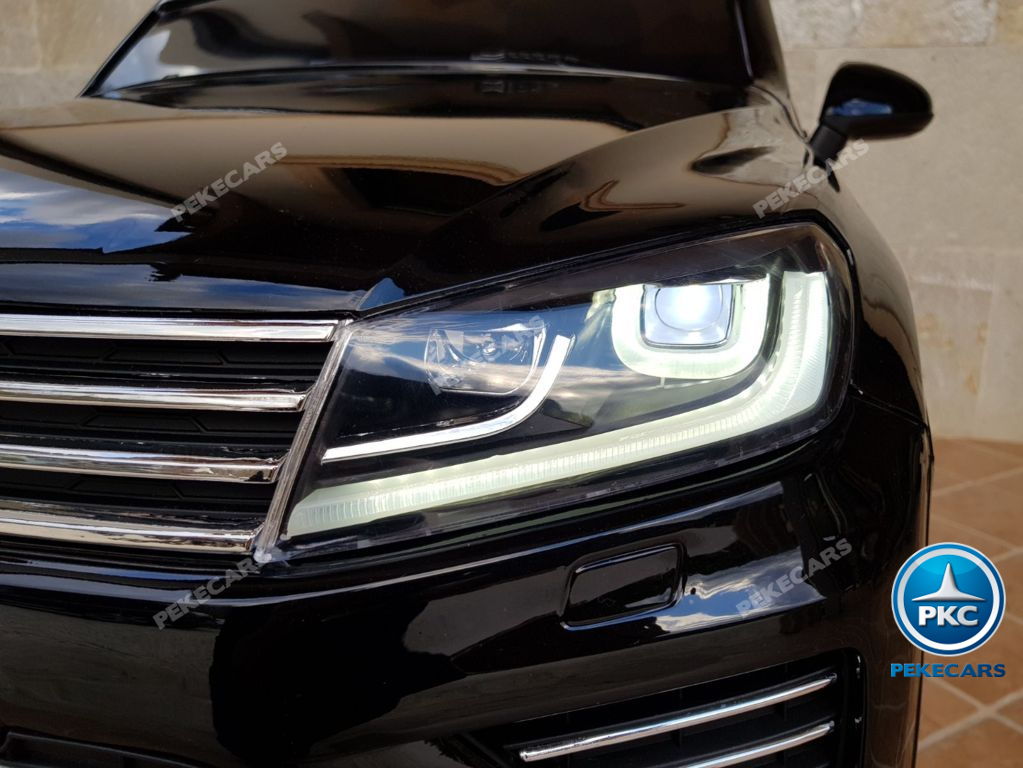 Coche electrico infantil Volkswagen Touareg Negro luces delanteras