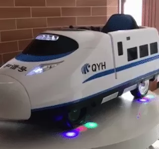 Tren electrico para niños Pekecars Blanco sistema balancin