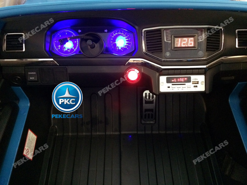 Coche electrico infantil Volkswagen Amarok Negro luces en el salpicadero