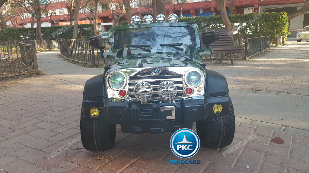 Coche electrico para niños Jeep Wrangler Style Verde Camuflaje vista frontal