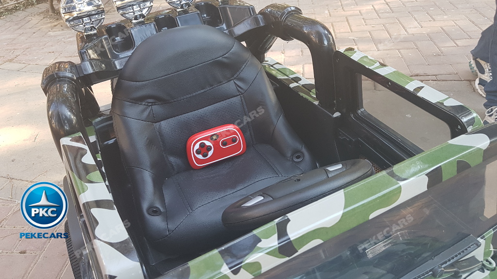 Coche electrico para niños Jeep Wrangler Style Verde Camuflaje asiento acolchado