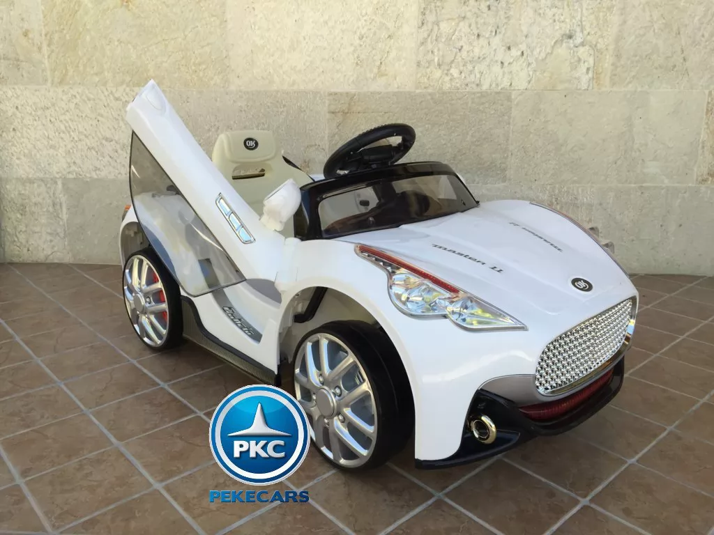 Coche electrico para niños GT Deportivo Blanco con apertura de puertas