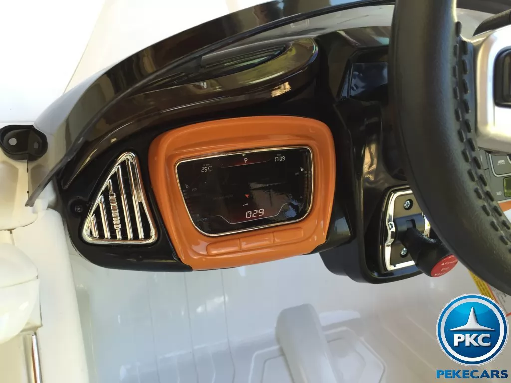 Coche electrico para niños GT Deportivo Blanco salpicadero