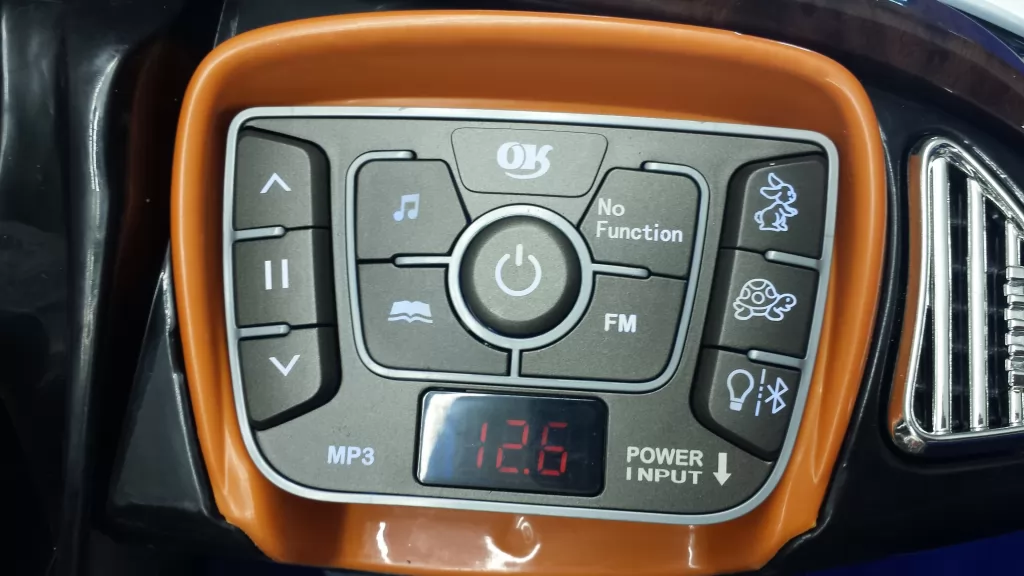 Coche electrico para niños GT Deportivo Azul dashboard