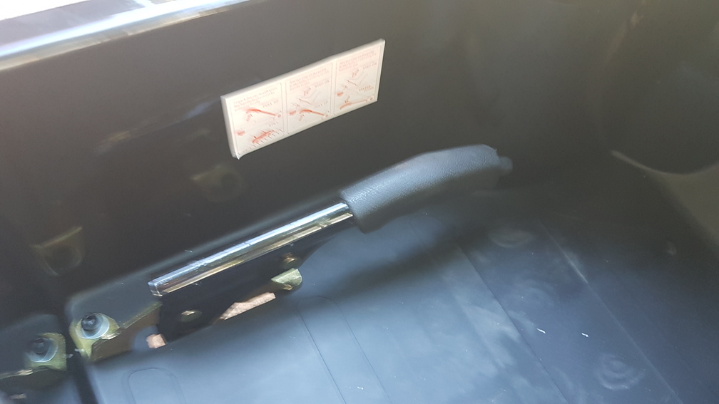 Deportivo Pekecars XL 24V Rojo - freno de mano