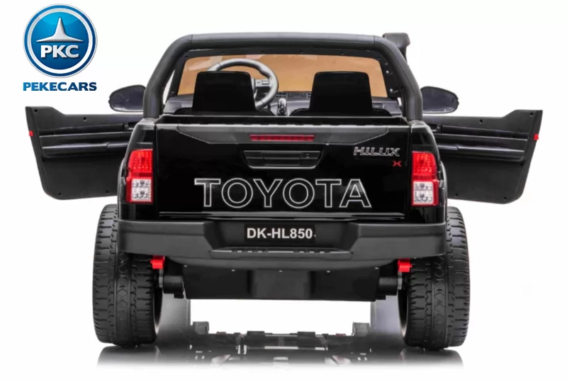 Toyota Hi-lux 12v 2,4Ghz negro vista trasera puertas abiertas