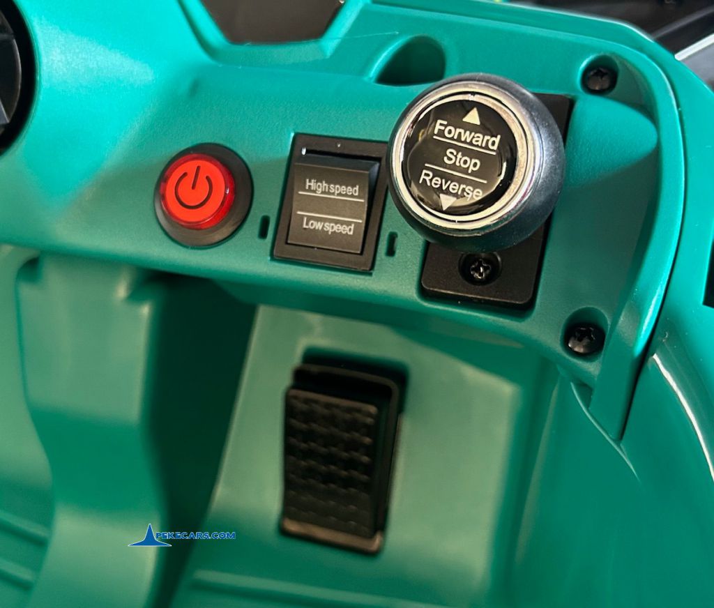 Coche de carreras Aston Martin F1 Cognizant 24V Verde cambio y encendido