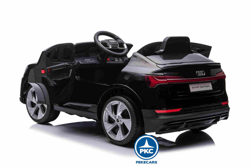 Audi E-TRON Quattro Sportback MP4 12V 2.4G Negro Metalizado perspectiva puertas