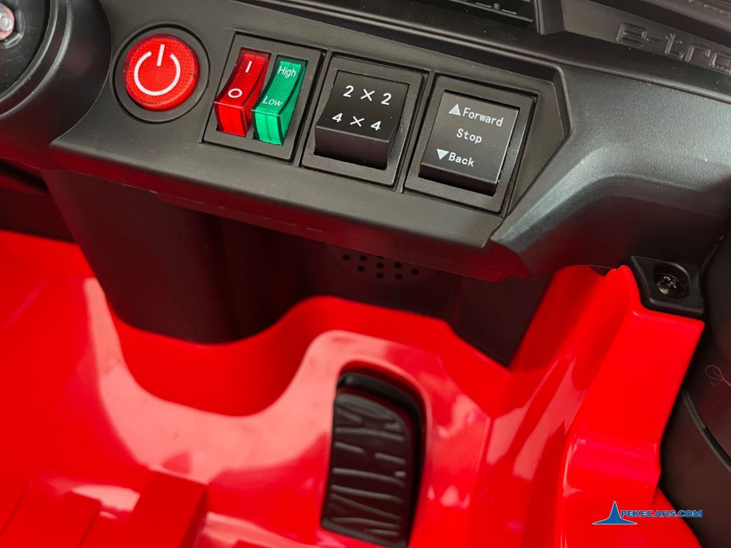 Audi E-TRON Quattro Sportback 12V 2.4G Rojo salpicadero