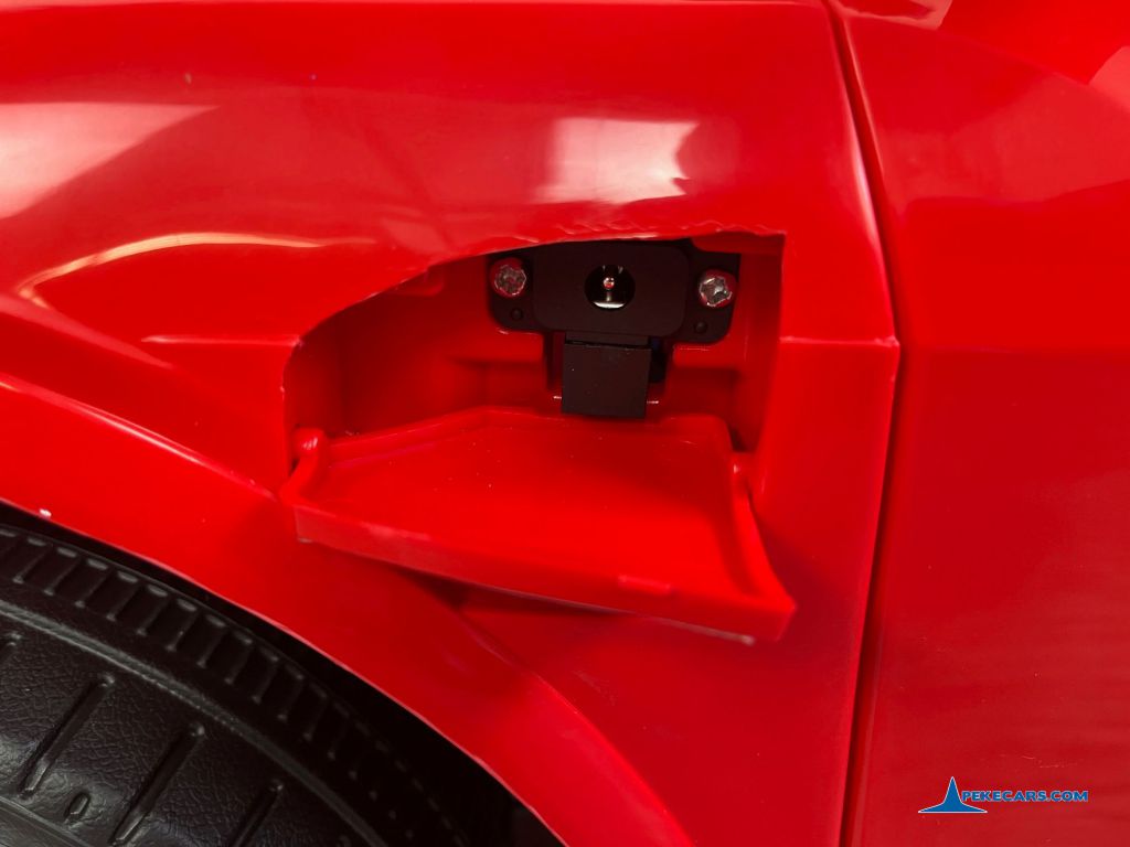 Audi E-TRON Quattro Sportback 12V 2.4G Rojo toma carga