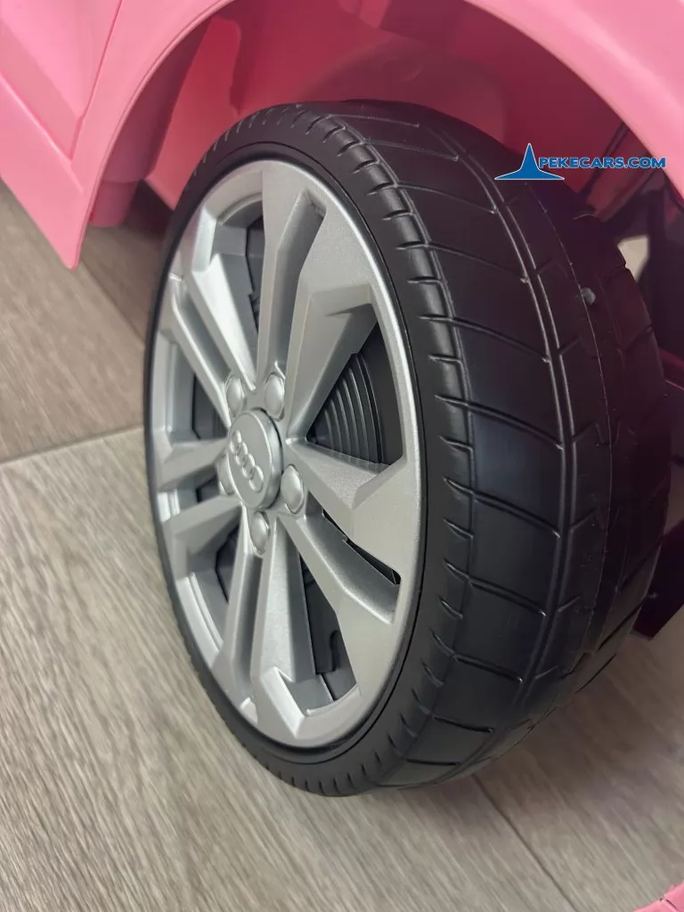 Audi Q8 12V Rosa coche para niños electrico ruedas