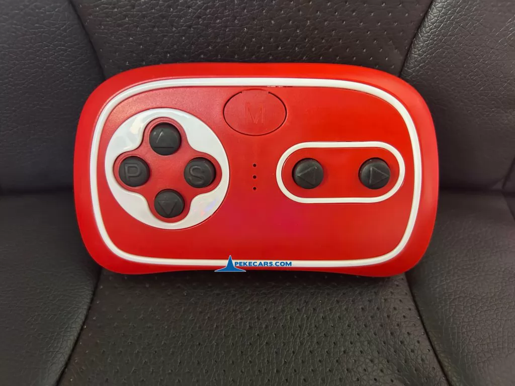 Audi Q8 12V Rosa coche para niños electrico mando radiocontrol