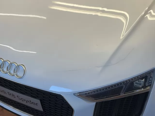 Coche electrico para niños Audi Little R8 Spyder policía OUTLET