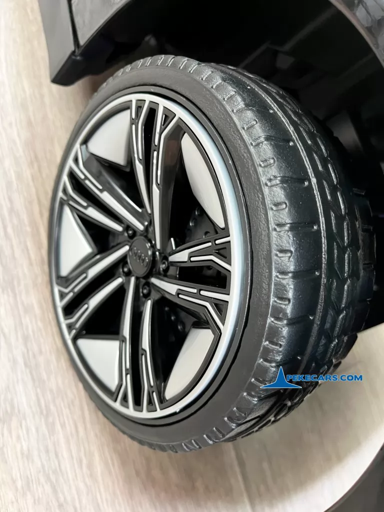 audi rs e tron gt negro metalizado coches para niños rueda