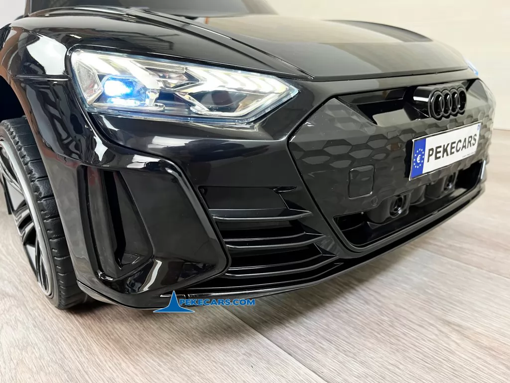 coches teledirigidos audi rs e tron gt negro metalizado detalle luces frente