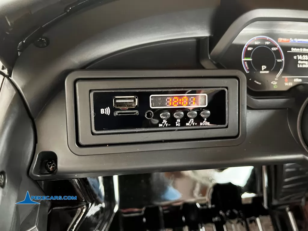 audi rs e tron gt negro metalizado coches teledirigidos detalle panel