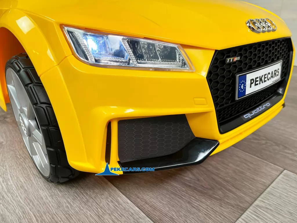 Coche electrico para niños Audi TT Amarillo detalle luces