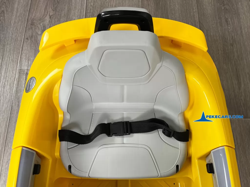 Coche electrico para niños Audi TT Amarillo asiento