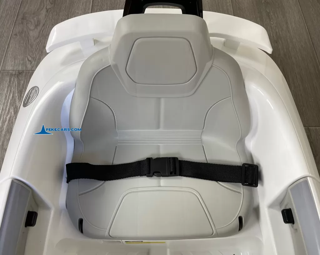 coches teledirigidos audi tt 12v blanco asiento