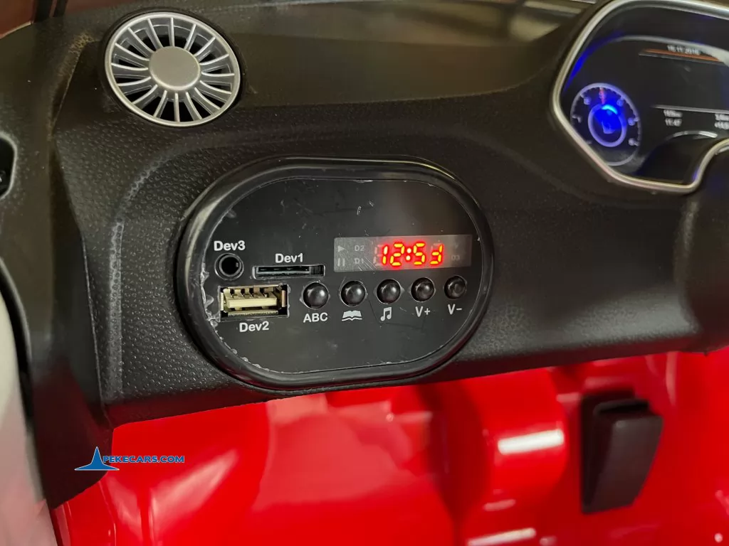 coches teledirigidos audi tt 12v rojo panel instrumentos