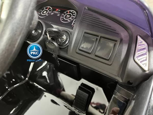 Coche electrico para niños Audi Little R8 Spyder Negro vista panel de control
