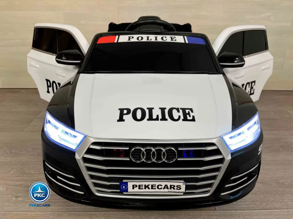 Audi Q5 12V de Policia vista de frente puertas abiertas