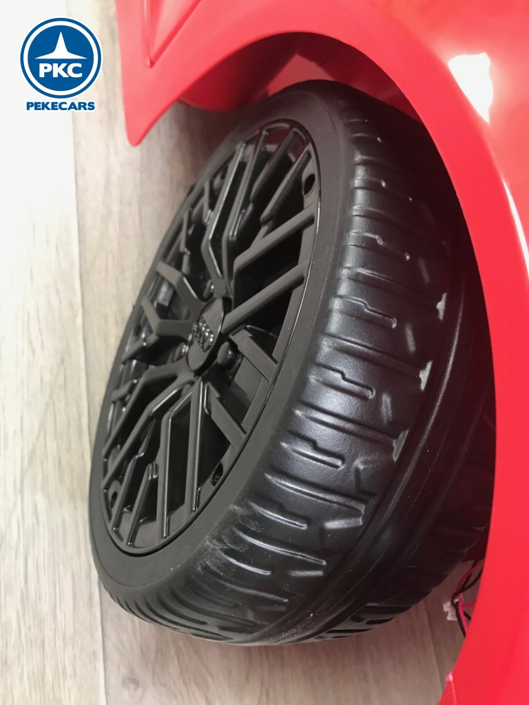 Coche eléctrico para niños Audi R8 Spyder Rojo vista ruedas