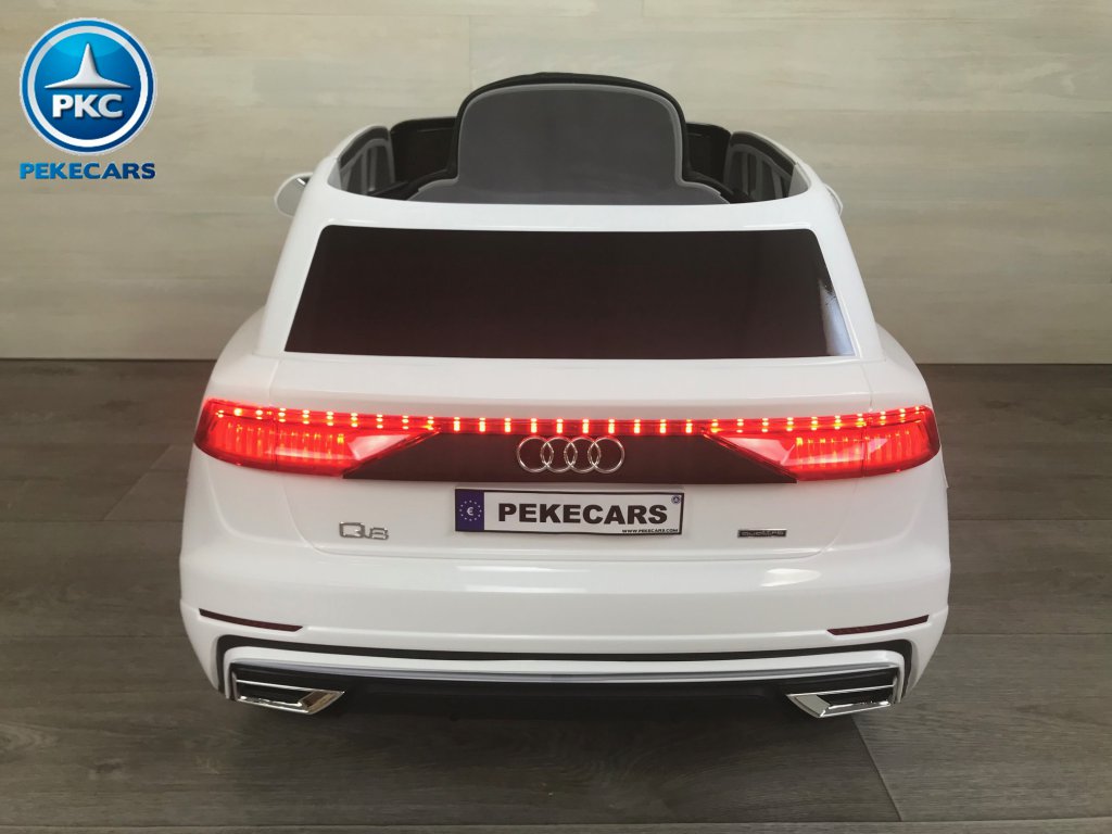 coche eléctrico infantil Audi Q8 12V Blanco vista trasera