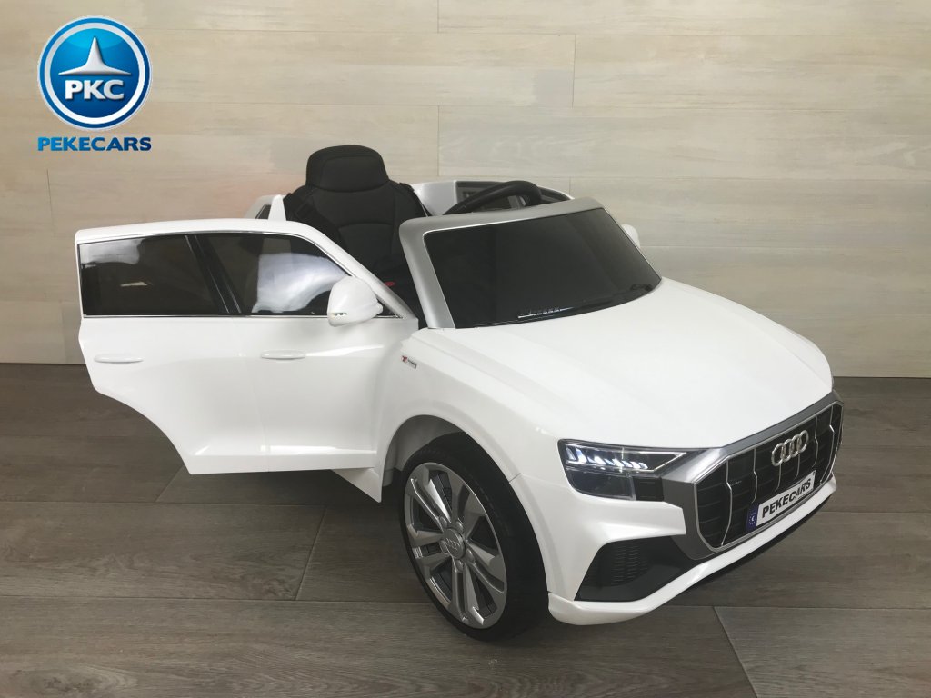 coche eléctrico infantil Audi Q8 12V Blanco vista 3/4 puertas abiertas