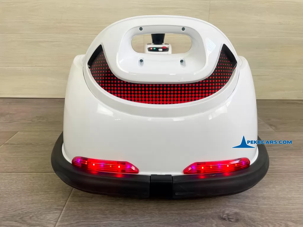 Auto de choques Racing GTS 12V Blanco luces traseras
