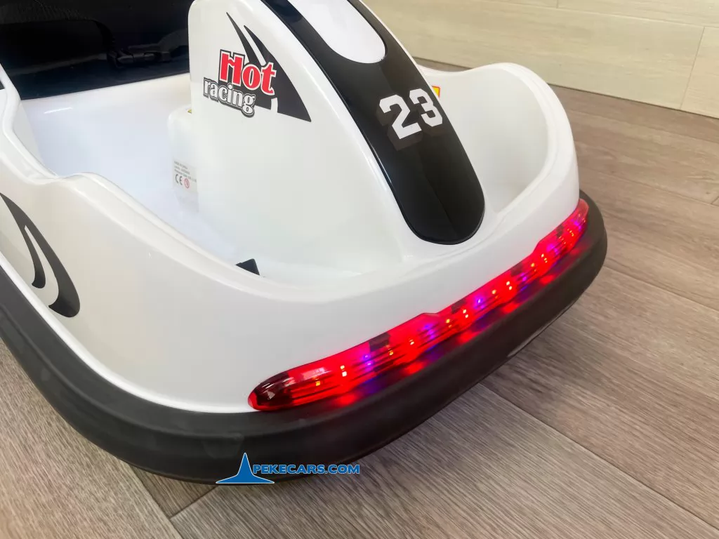 Auto de choques Racing GTS 12V Blanco detalle luces