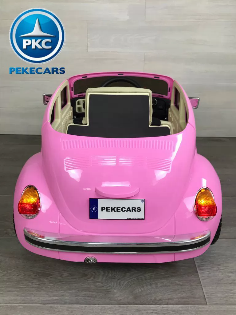 Beetle clásico color rosa vista trasera