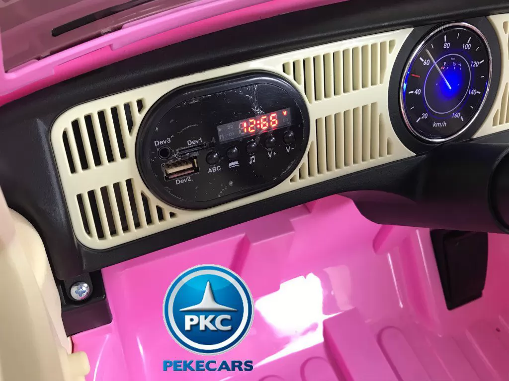 Beetle clásico color rosa vista display