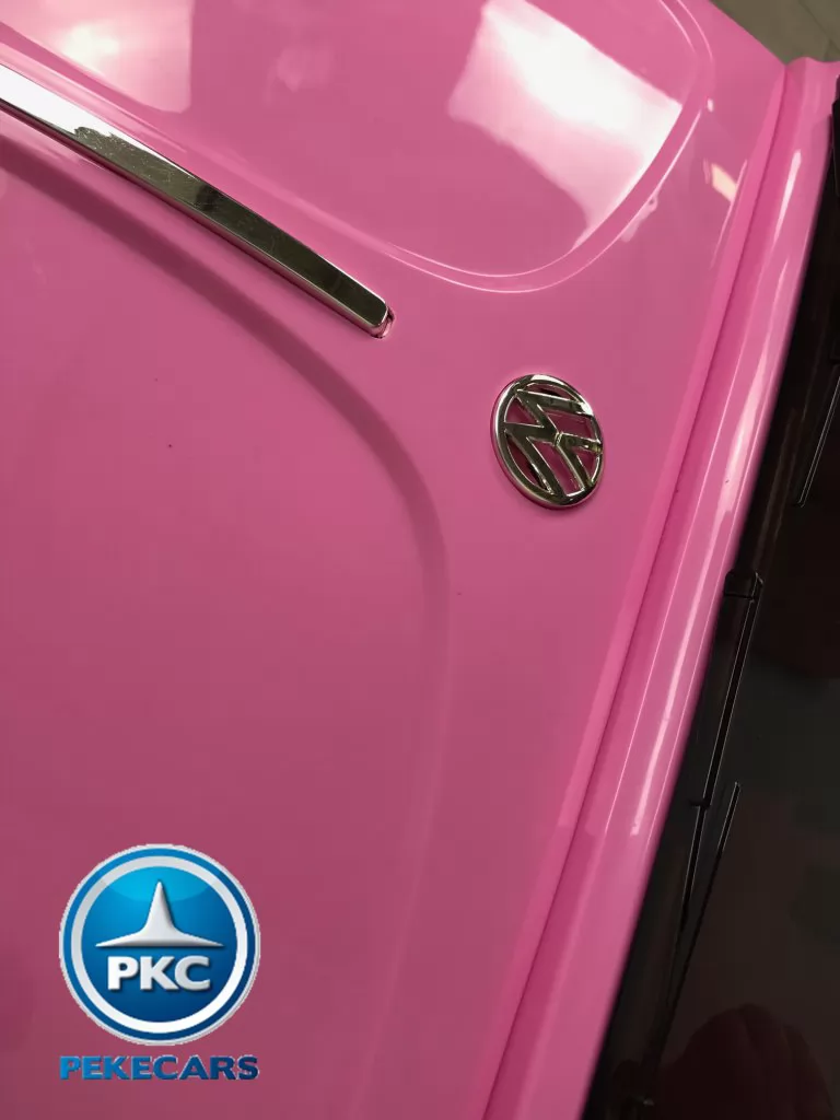 Beetle clásico color rosa vista detalle capo