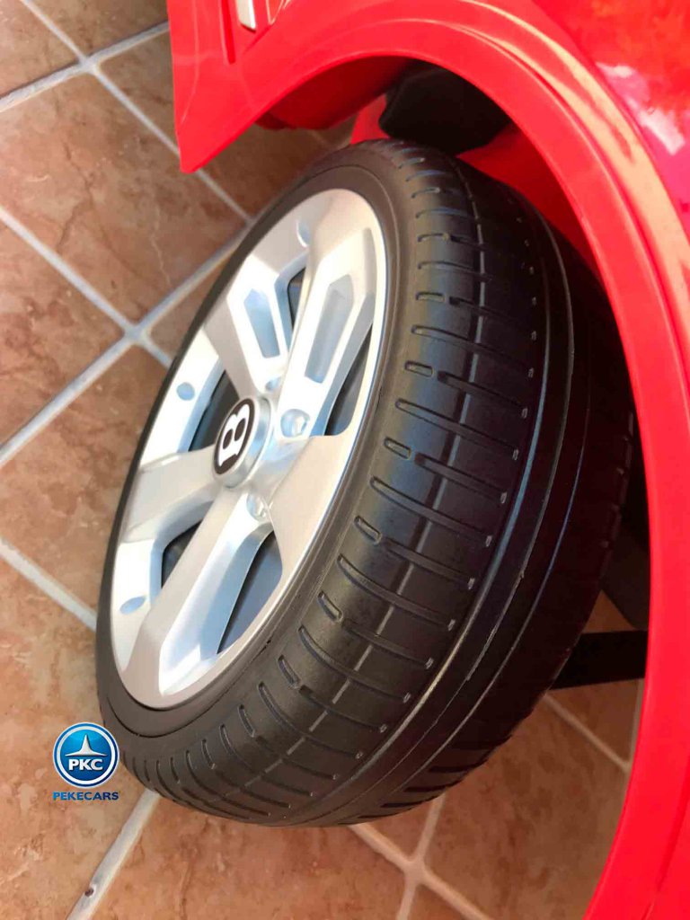 Coche eléctrico infantil Bentley Bentayga Rojo vista rueda delantera derecha