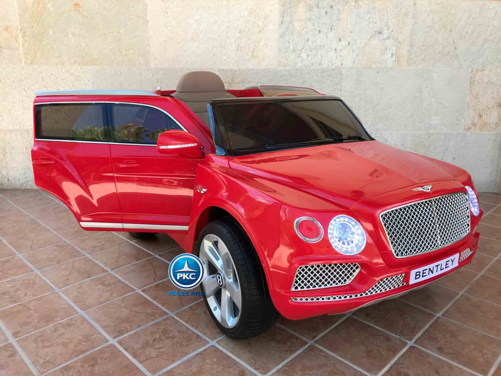 Coche eléctrico infantil Bentley Bentayga Rojo vista de lado puerta abierta