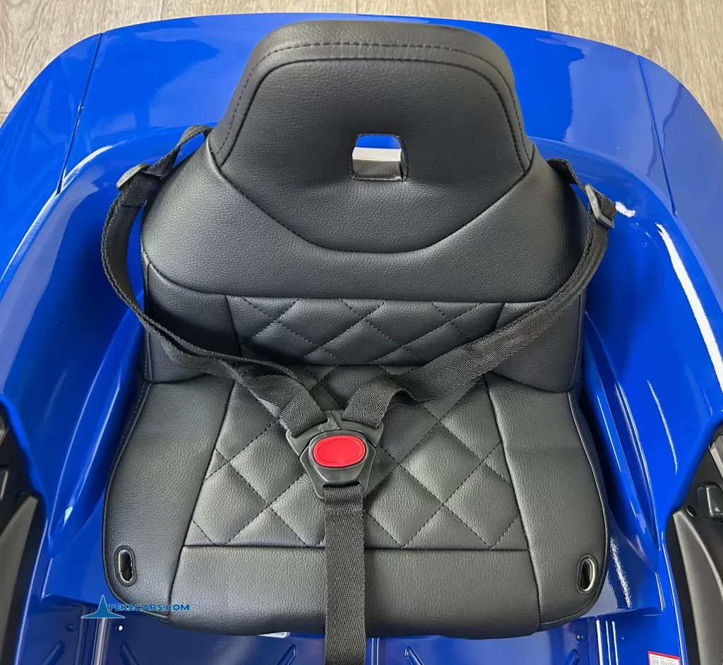 Coche eléctrico para niños BMW I4 12V 2.4G Azul asiento
