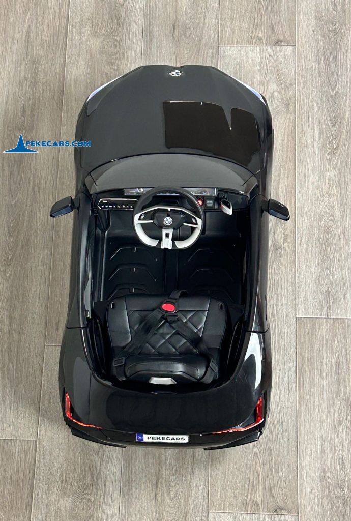 Coche eléctrico para niños BMW I4 12V 2.4G Negro interior