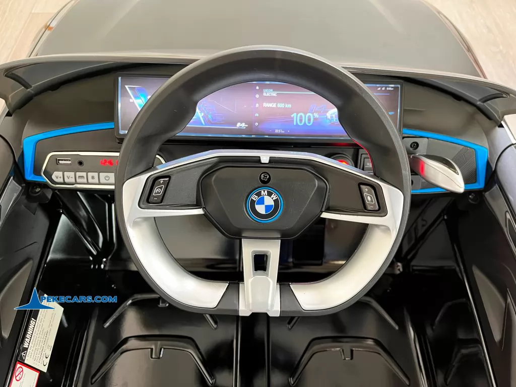 Coche eléctrico para niños BMW I4 12V 2.4G Negro Metalizado volante