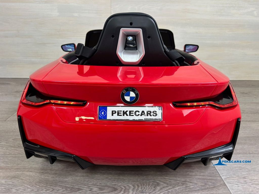 Coche eléctrico para niños BMW I4 12V 2.4G Rojo parte trasera