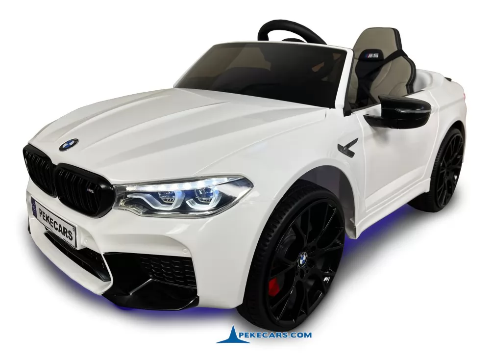 BMW M5 24V con Pantalla MP4 blanco