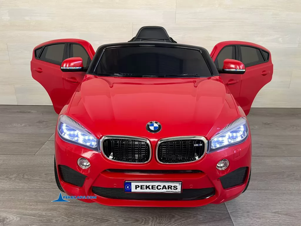 Coche electrico para niños BMW X6M Rojo con puertas abiertas