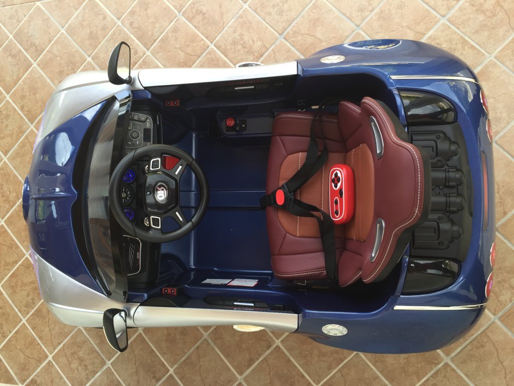 Coche electrico Infantil Bugatti Veyron Style Azul Metalizado detalles del interior