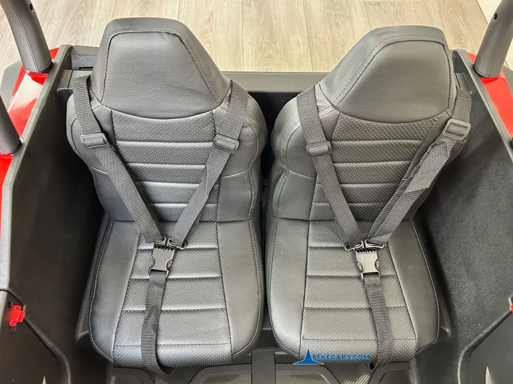 Buggy 1000R 24V Rojo asientos polipiel con cinturon seguridad