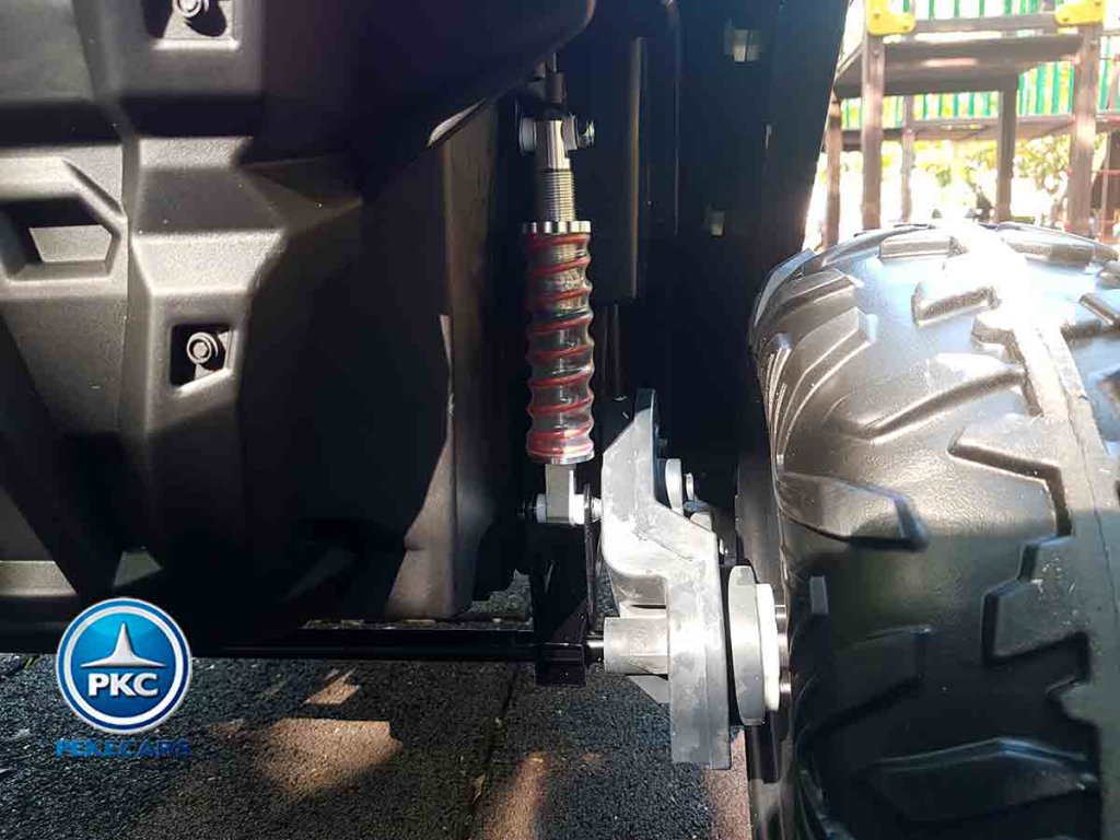 Buggy Dakar 24v Verde Camuflaje vista suspensión trasera