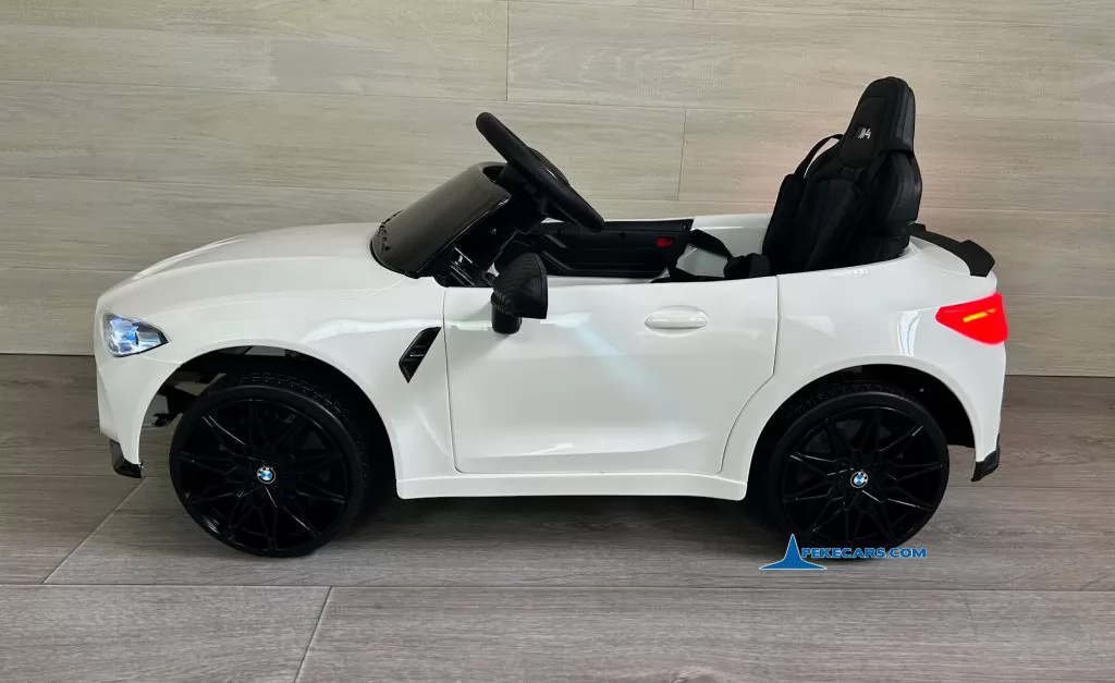 BMW M4 12V 2.4G Blanco vista lado derecho
