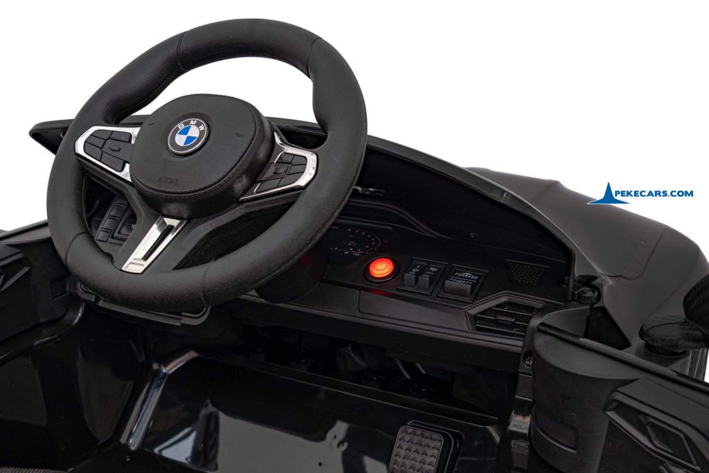 BMW M4 12V 2.4G Negro Metalizado volante