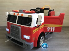 bomberos de juguetes de niños