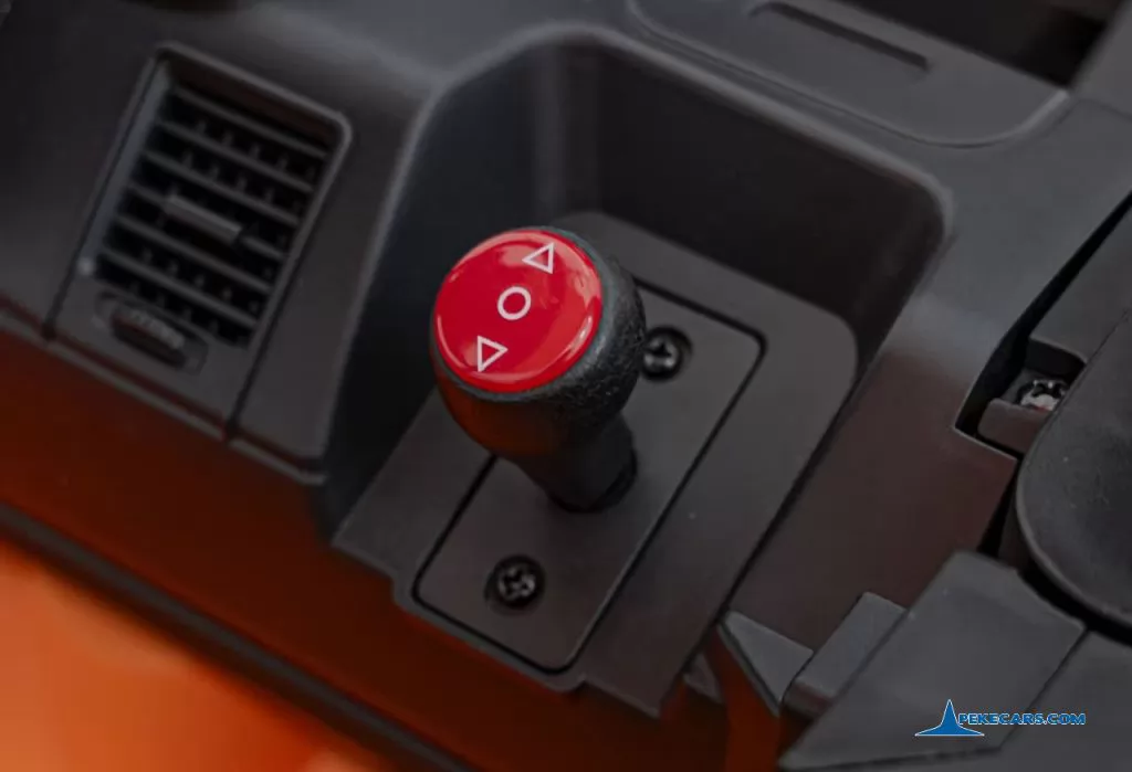 Carretilla Elevadora JCB 12V 2.4G Amarilla