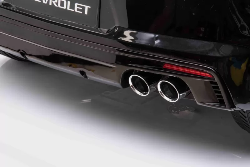 Chevrolet Camaro negro detalles